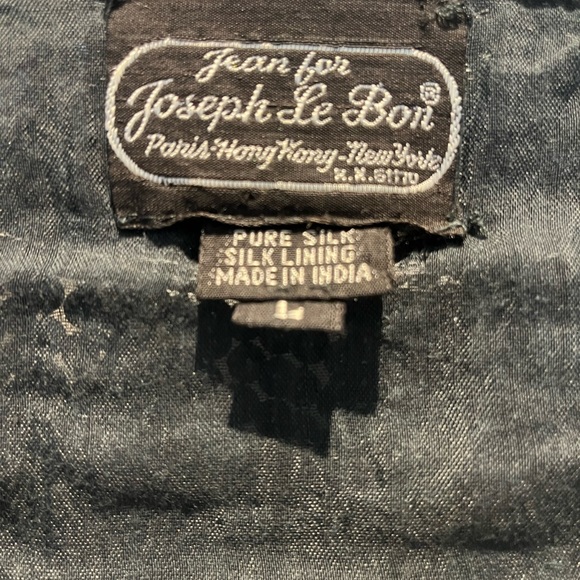 A black sequined sleeveless dress - Picture 3 of 3